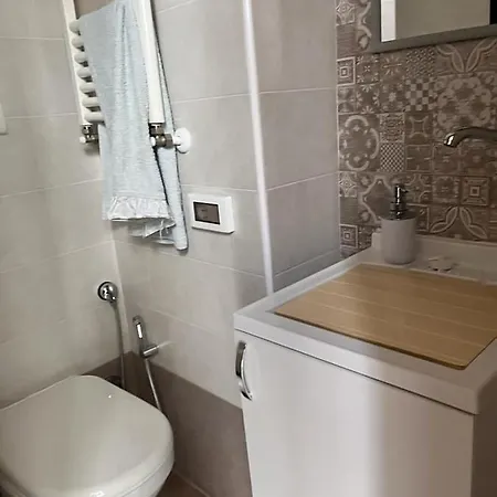 Via Gioberti 24 * Мартина-Франка