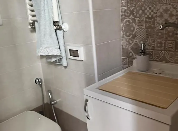 Via Gioberti 24 * Мартина-Франка